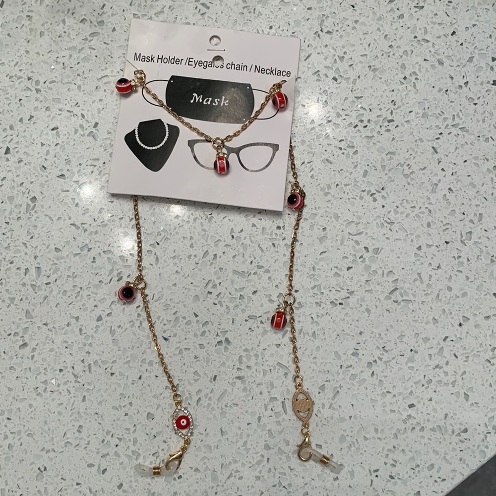 Eyeglass holder